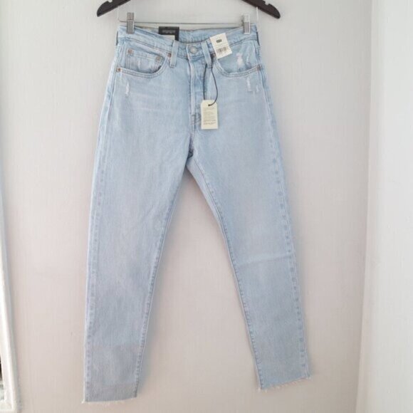 NWT Levis 501 Denim Jeans Size 26 Light Blue Wash High Rise Skinny Cropped - Picture 3 of 7